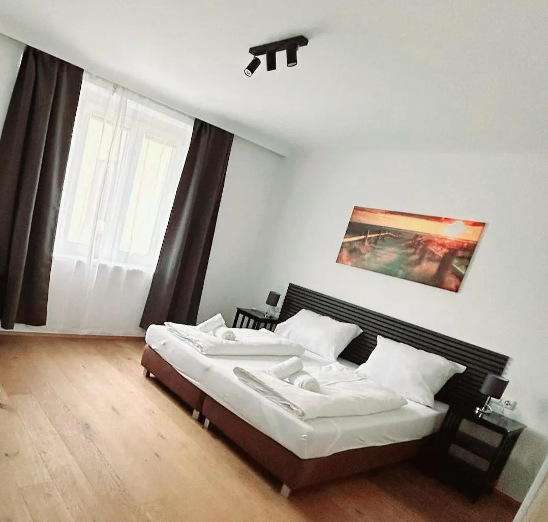 2 Rooms Apartments Near Schoenbrunn Palace Vienna