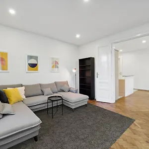 Apartment Big Spacious In, Vienna